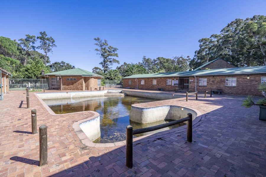 18 Bedroom Property for Sale in Stellenbosch Farms Western Cape